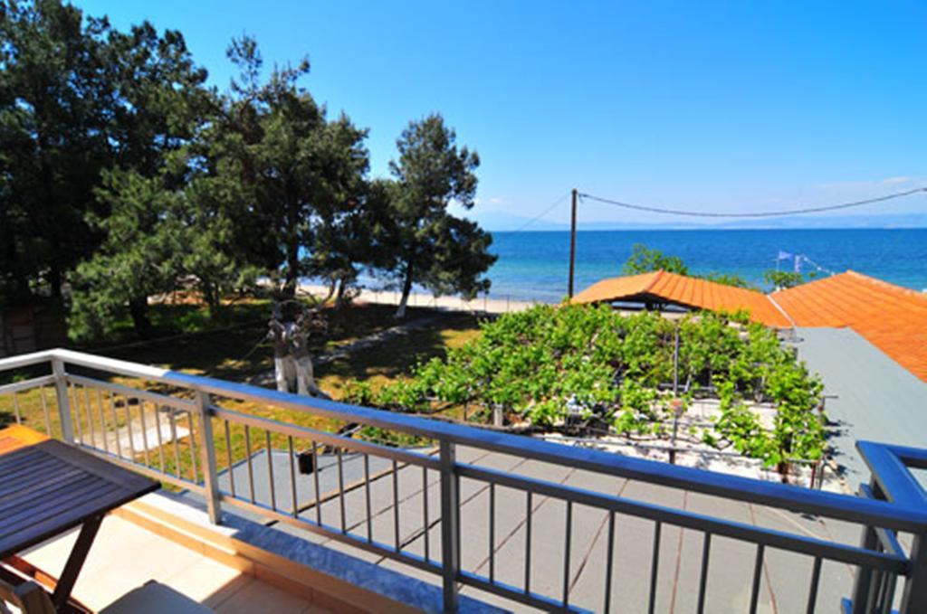 Sikoudis Gorgona Beach Skala Rachoni  ห้อง รูปภาพ