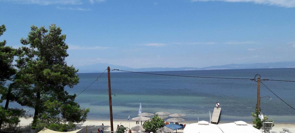 Sikoudis Gorgona Beach Skala Rachoni  ภายนอก รูปภาพ