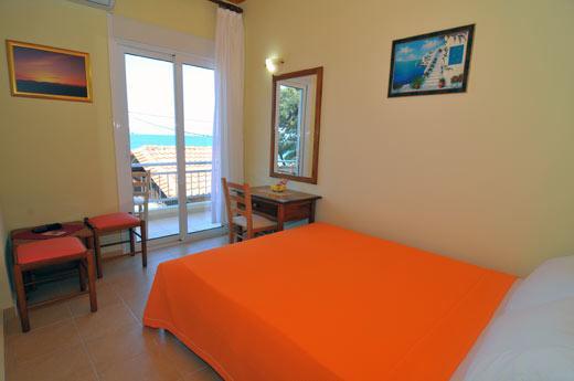 Sikoudis Gorgona Beach Skala Rachoni  ภายนอก รูปภาพ
